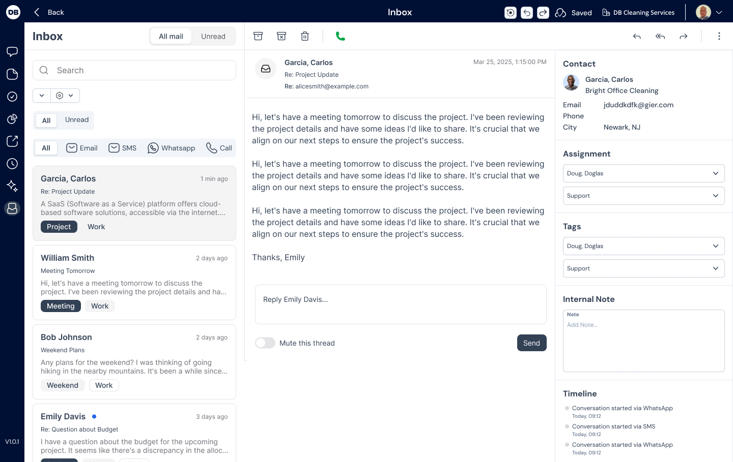 Inbox do CRM com lista de conversas, thread aberta e painel lateral de contexto